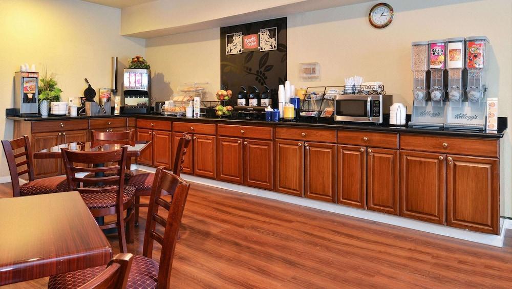 Quality Inn & Suites Fort Worth Buitenkant foto