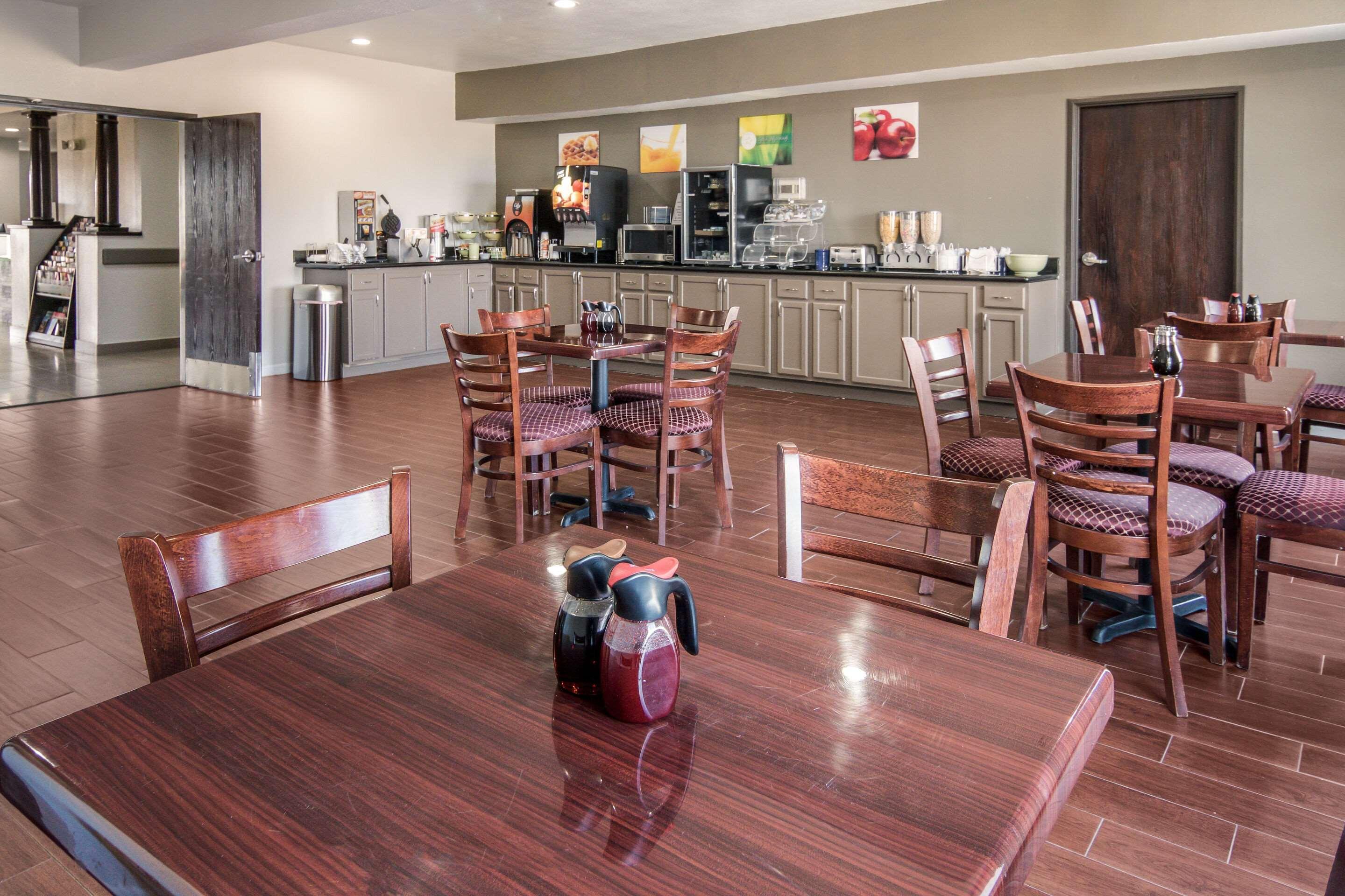 Quality Inn & Suites Fort Worth Buitenkant foto
