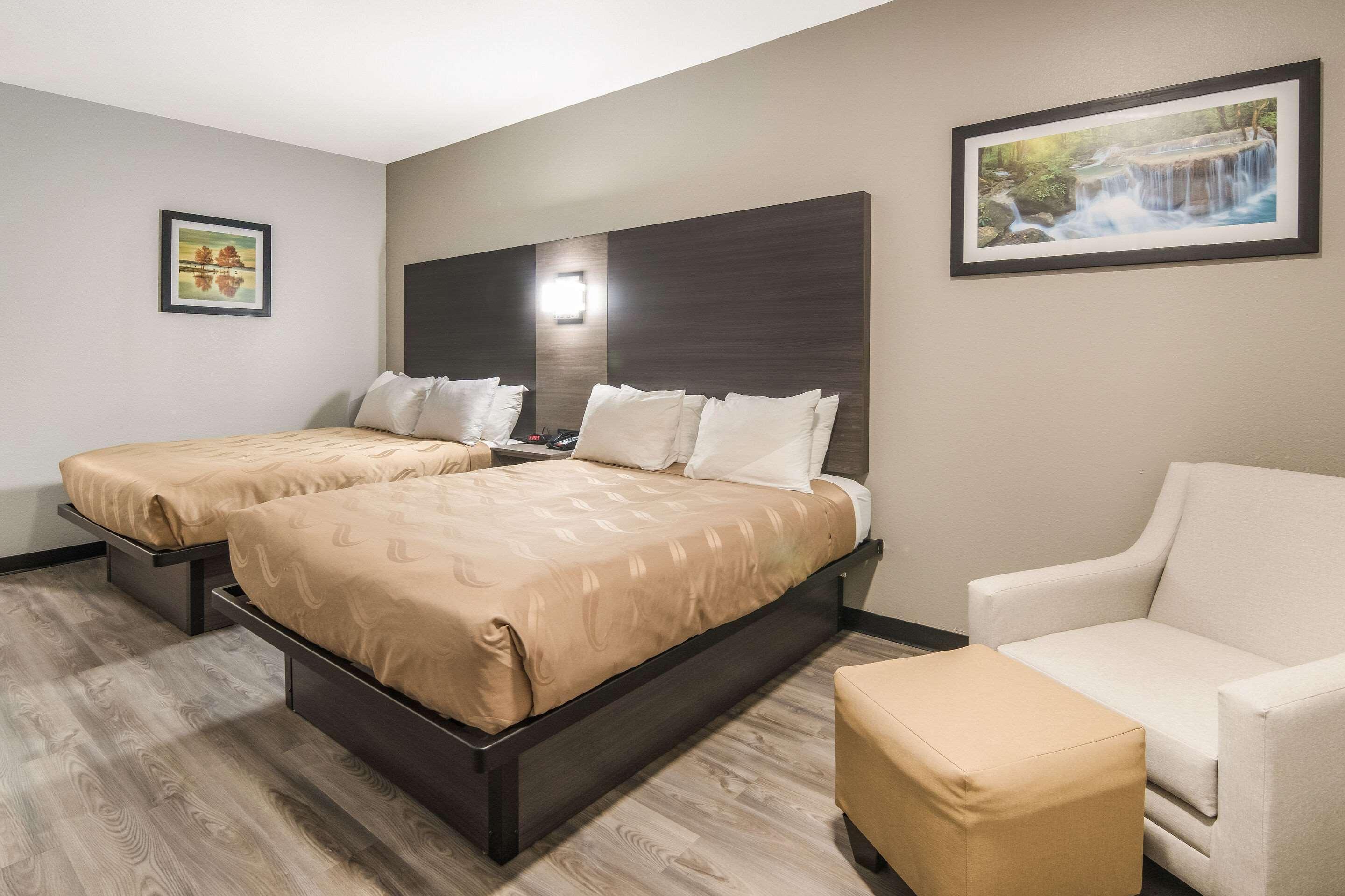 Quality Inn & Suites Fort Worth Buitenkant foto