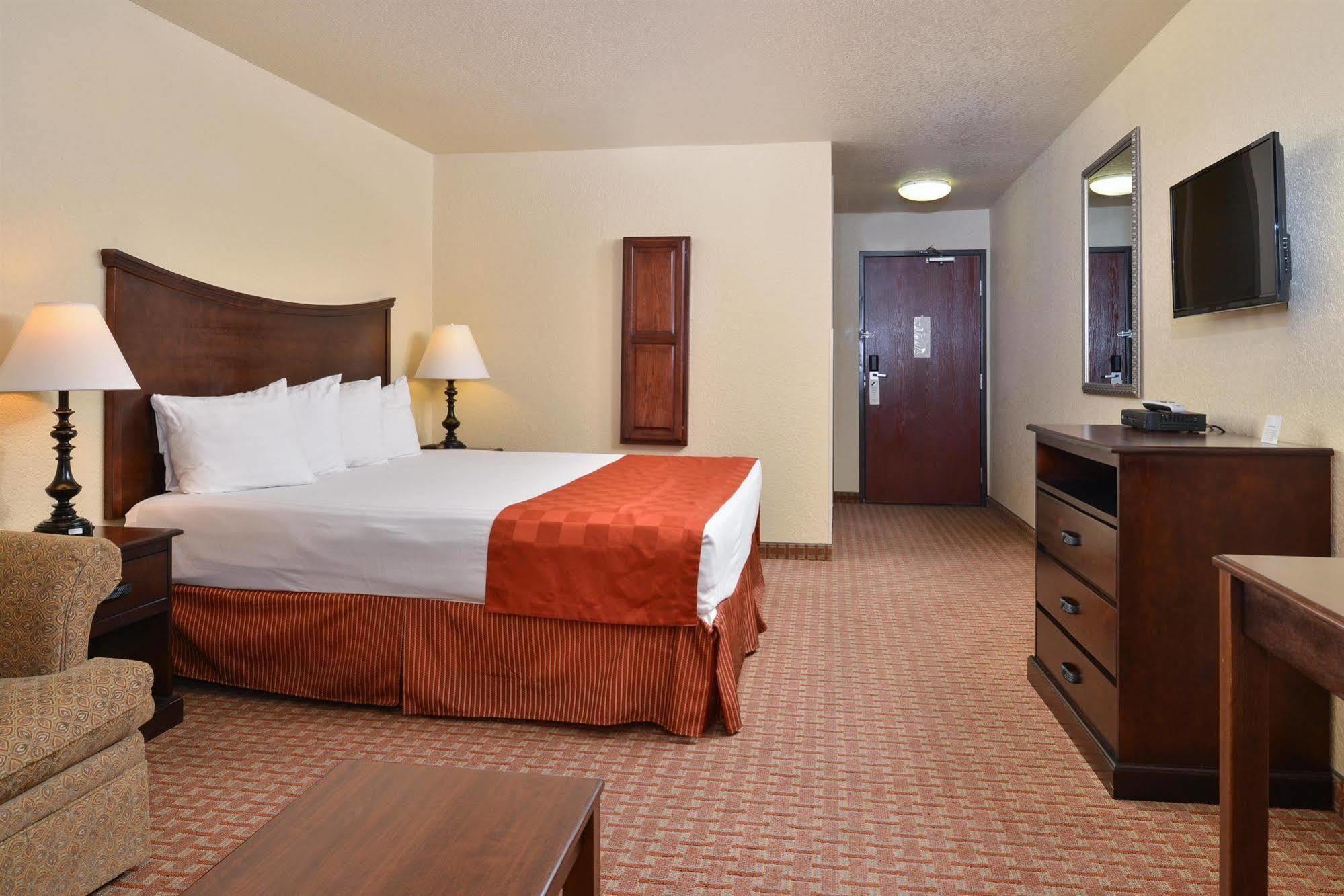 Quality Inn & Suites Fort Worth Buitenkant foto