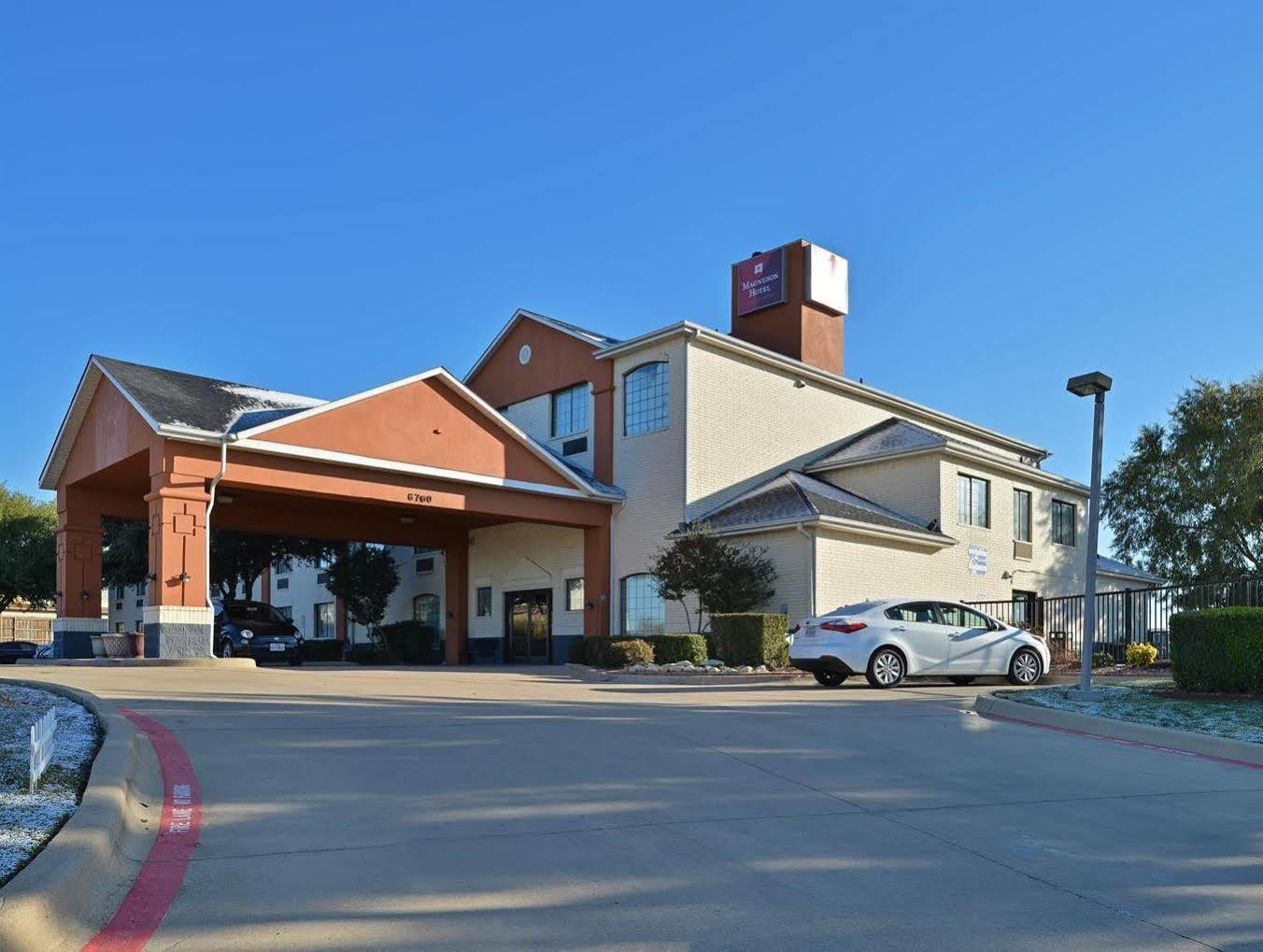 Quality Inn & Suites Fort Worth Buitenkant foto