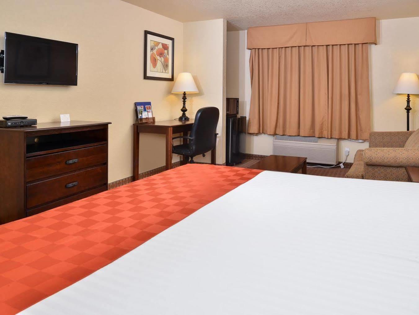 Quality Inn & Suites Fort Worth Buitenkant foto